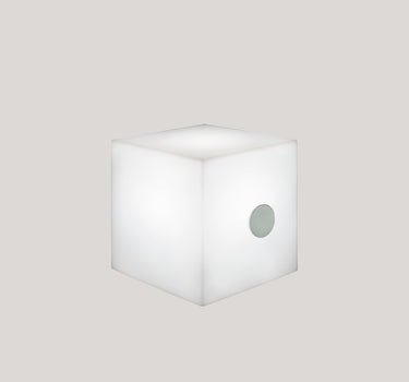 Quadratischer Lautsprecher mit leichtem Cuby 45 Play