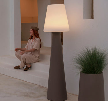 Wiederaufladbare Stehlampe Lola Pop