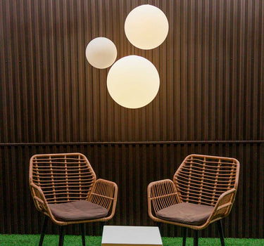 KUGELFÖRMIGE PENDELLEUCHTE MIT WIEDERAUFLADBARER BATTERIE PIANETA