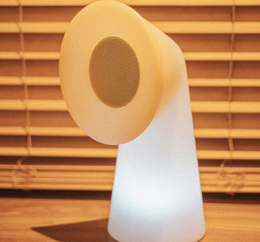 Tragbarer Lautsprecher mit Licht Pipa Play