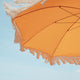 Vintage-Sonnenschirm orange mit Fransen ø170 x 210 cm.