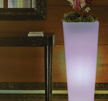 BLUMENKASTEN QUADRATISCH MIT LICHT MELISA 50